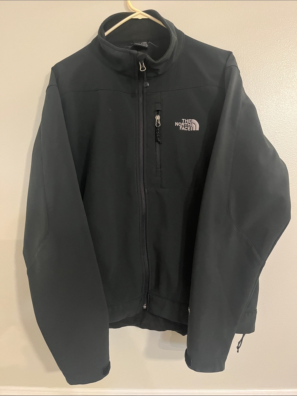 The North Face Men's Black Performance Softshell Jacket